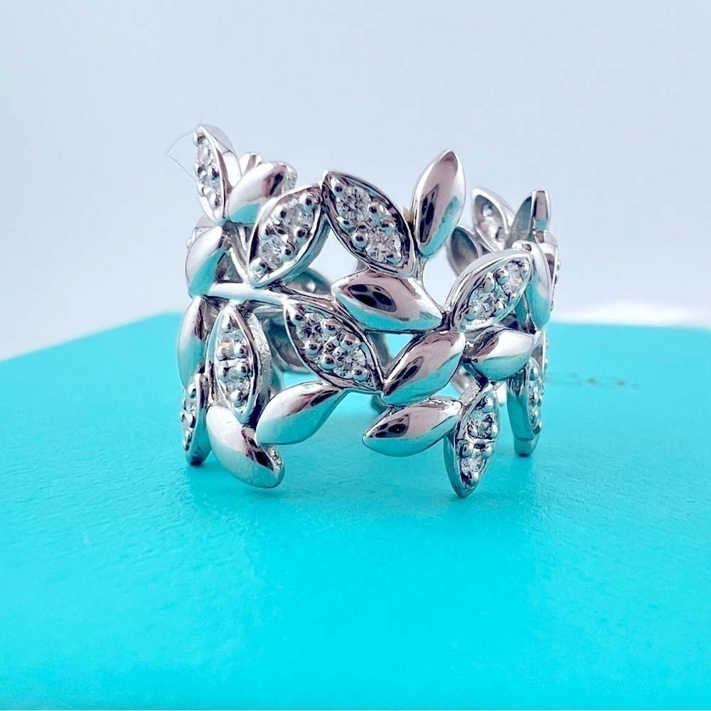 Tiffany & Co. Paloma Picasso® Olive Leaf Band Ring in White Gold with Diamonds
